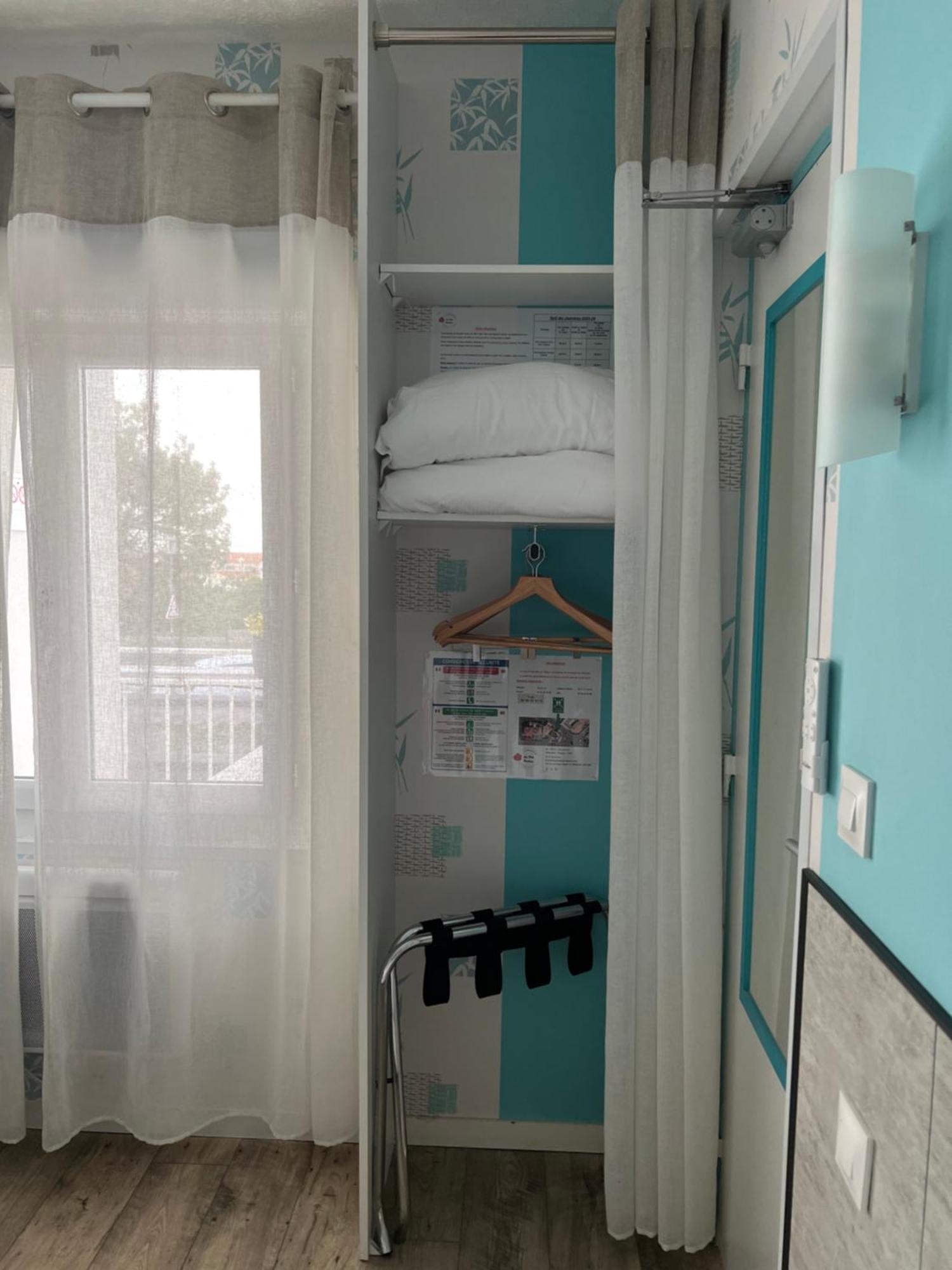 Au Petit Bonheur Hotel Ла Транш-сюр-Мер Екстериор снимка